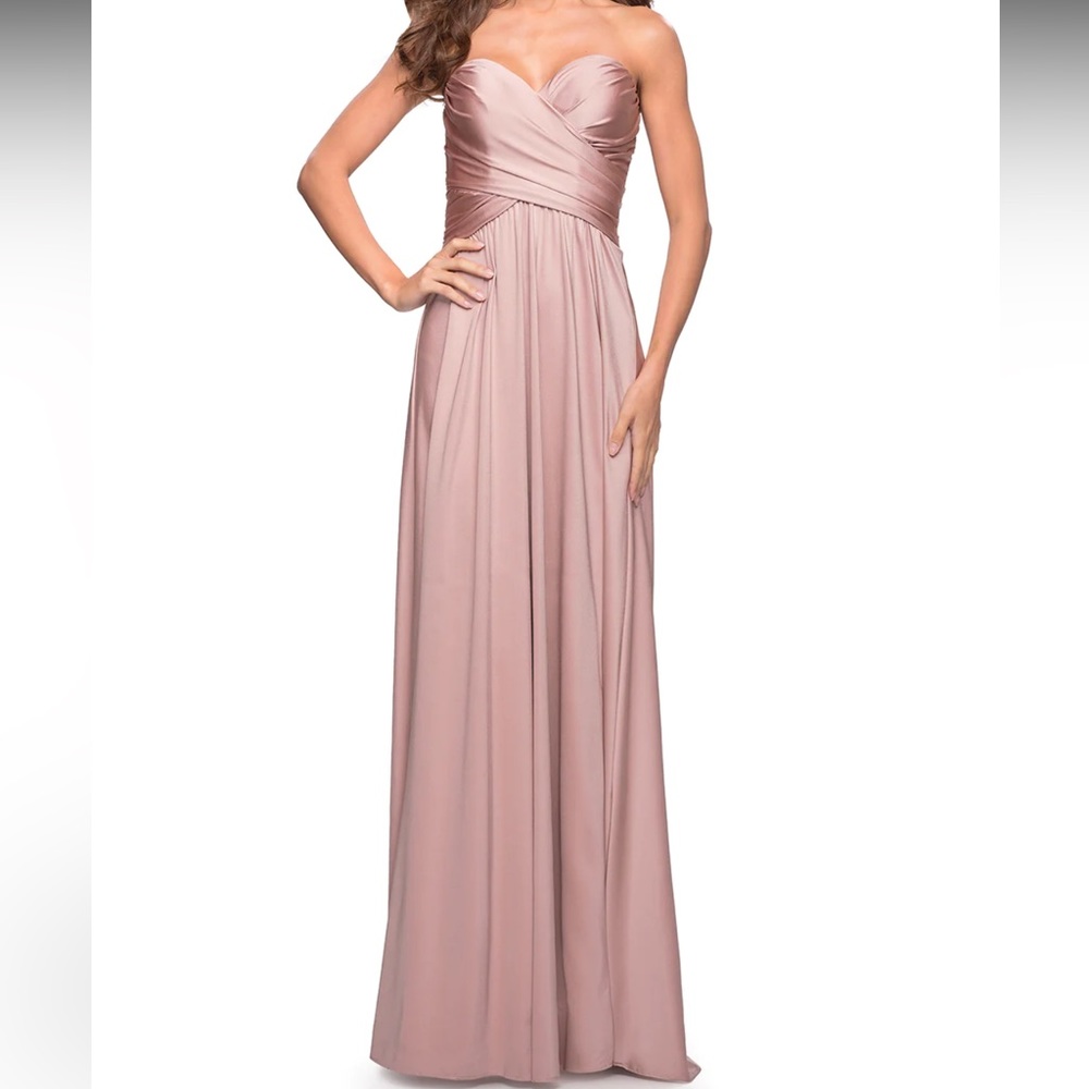 NWOT La Femme blush strapless sweetheart ball gown